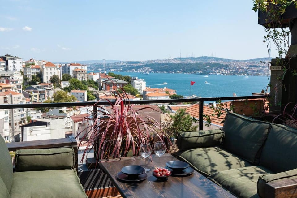 View (from property/room), Balcony/Terrace, Sea view