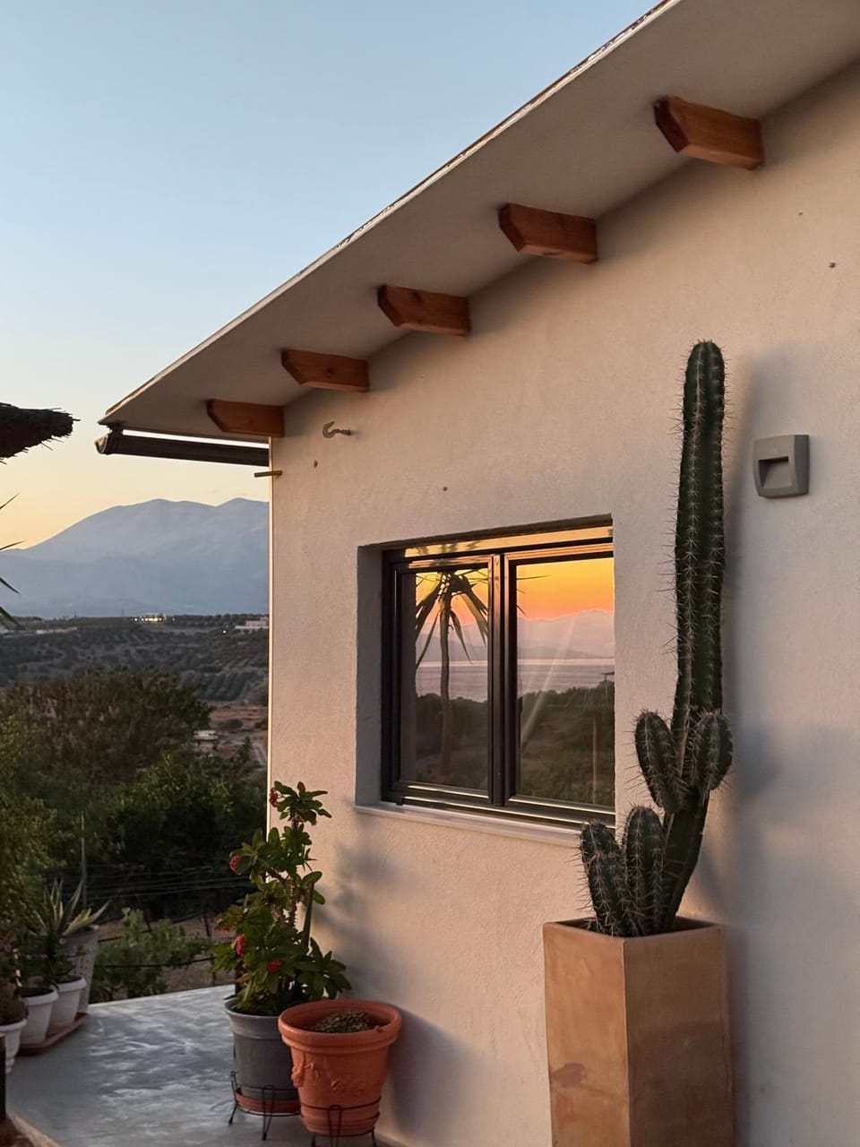 View (from property/room), Balcony/Terrace, Mountain view, Sunset