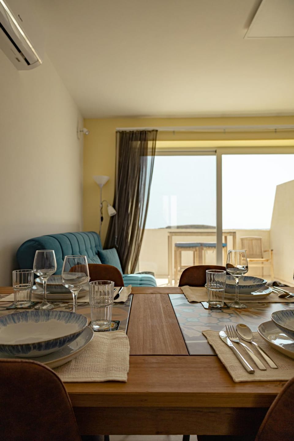 Living room, Dining area