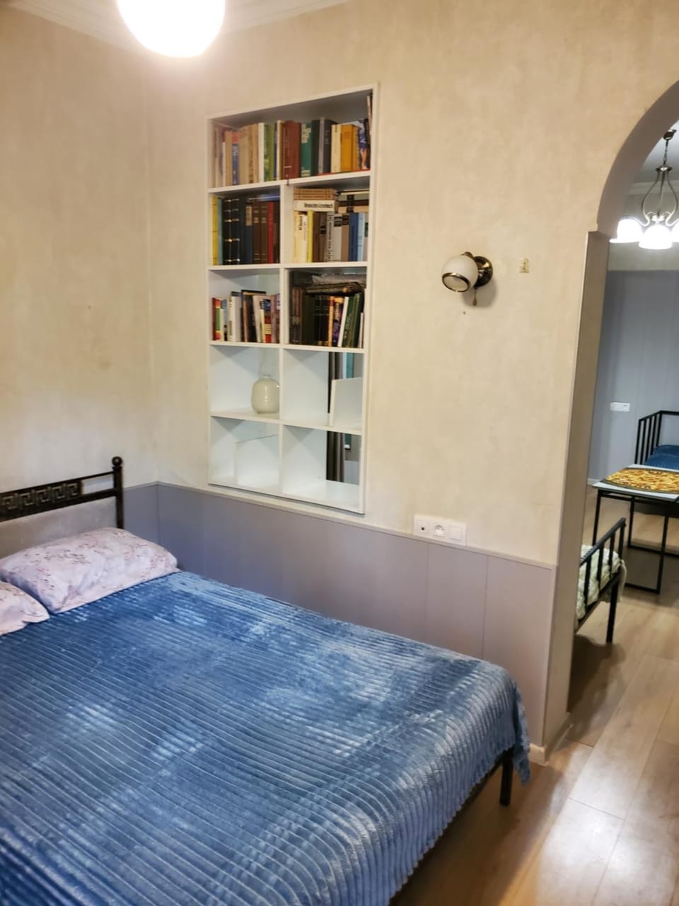 Ниниа сад Apartment in Tbilisi, Georgia