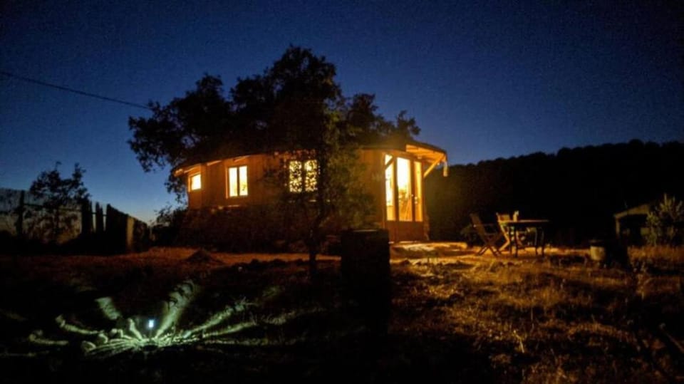Eco Roundhouse Quinta Carapeto Luxury tent in Portugal
