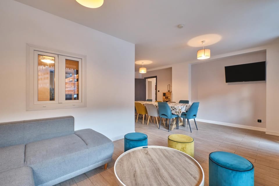 Property building, Living room