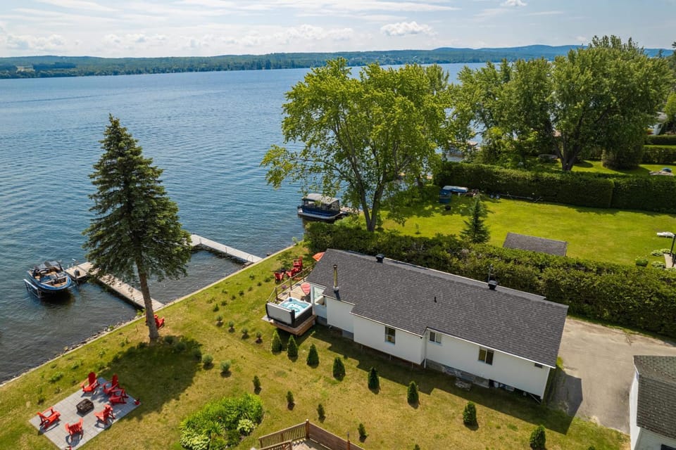 Day, Natural landscape, Activities, Lake view