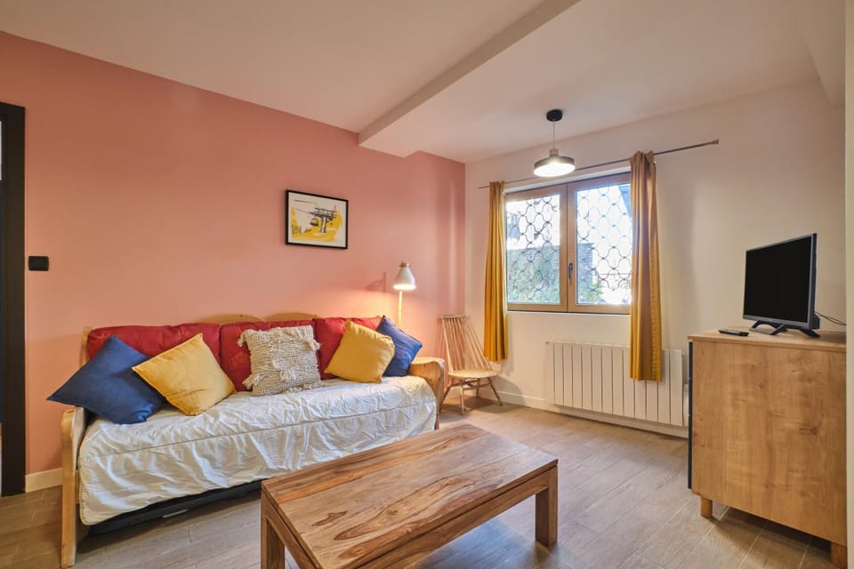 Property building, Living room