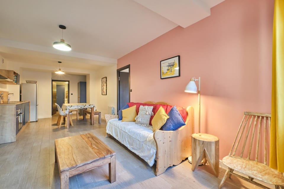 Property building, Living room