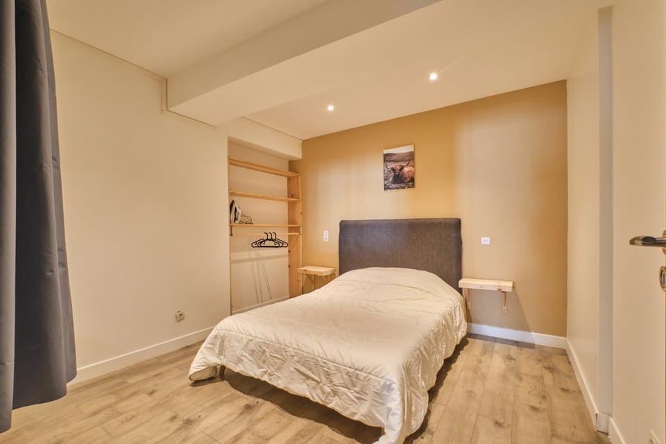 Living room, Bedroom