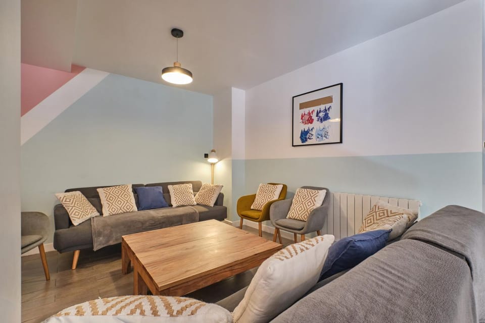 Property building, Living room