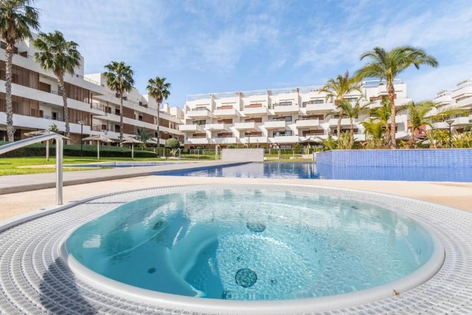 Luxury 2 bedroom pent house in Lomas de Cabo Roig Apartment in Vega Baja del Segura