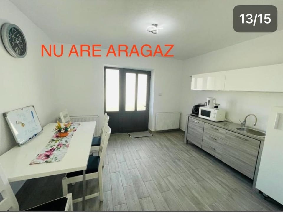 Cazare Balo Apartment in Brașov County