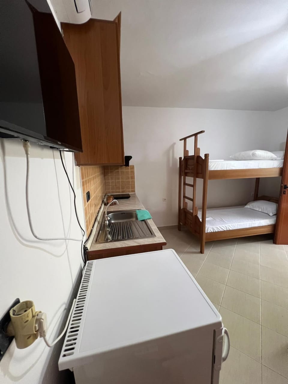Goa 2 Bed and Breakfast in Vlorë