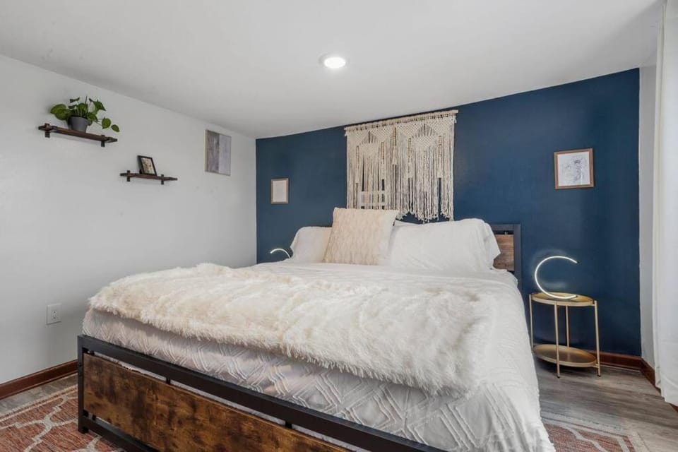 Renovated 6BR 2BA AC home and Game Room House in Atlantic City
