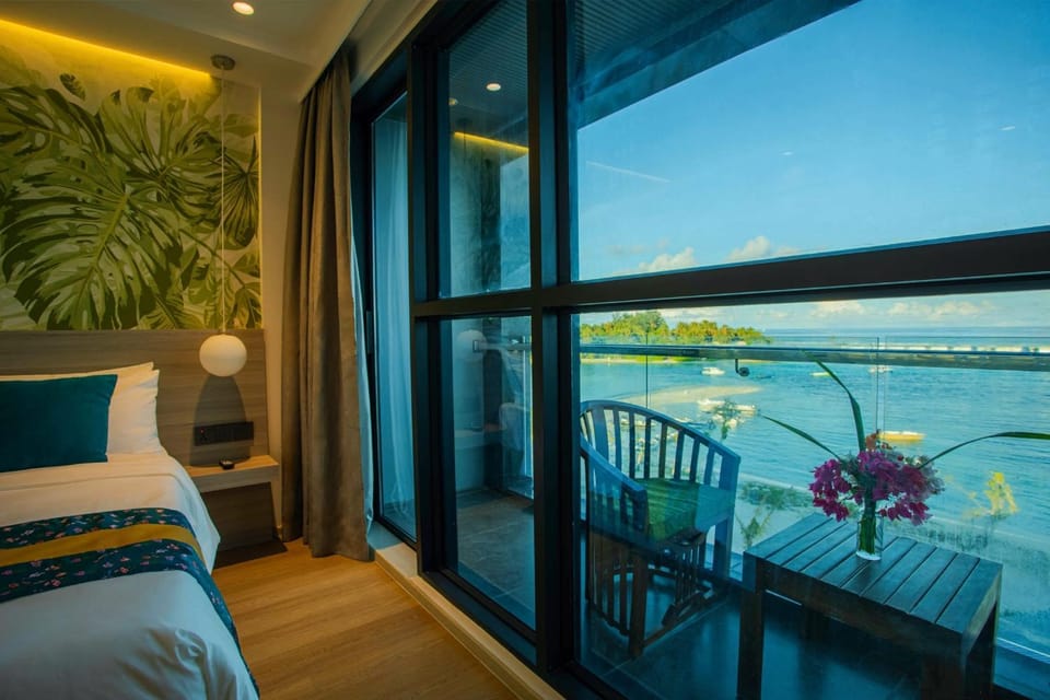 Bed, Sea view