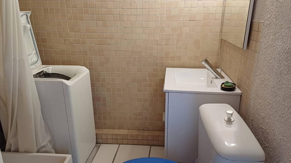 Appartement chaleureux dans une maison en pierre Apartment in Occitanie