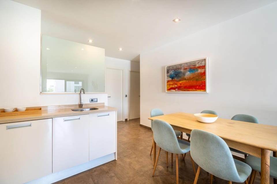 Property building, Kitchen or kitchenette, Living room