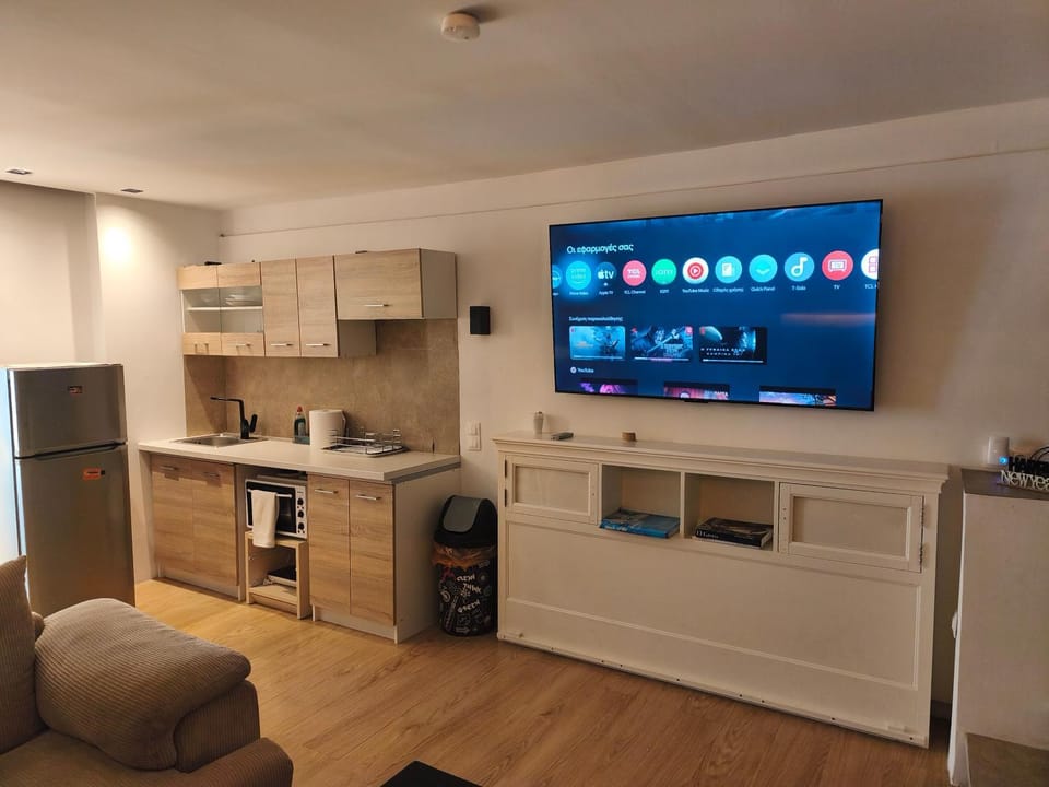 TV and multimedia, Kitchen or kitchenette