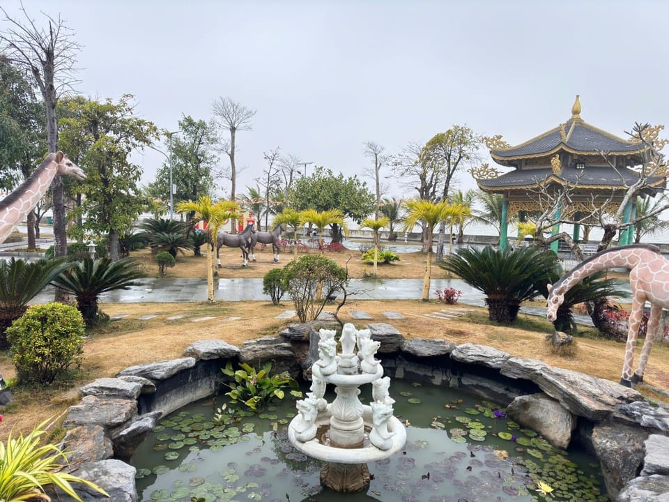Căn hộ Flamingo Hải Tiến Apartment in Vietnam