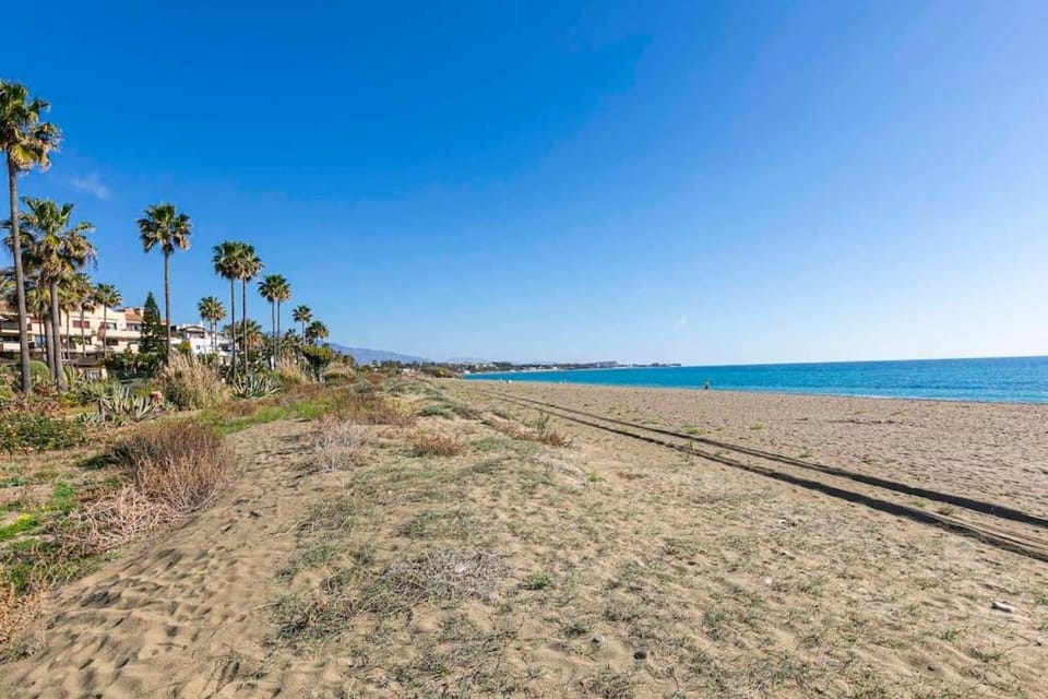 Superb Costalita in Beachfront complex RDR406 Apartment in Costa del Sol