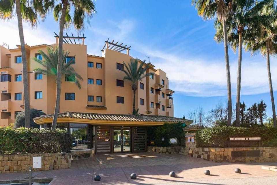 Superb Costalita in Beachfront complex RDR406 Apartment in Costa del Sol