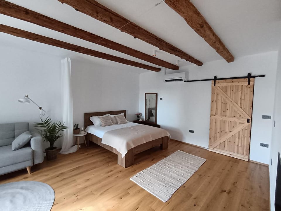 Living room, Bedroom