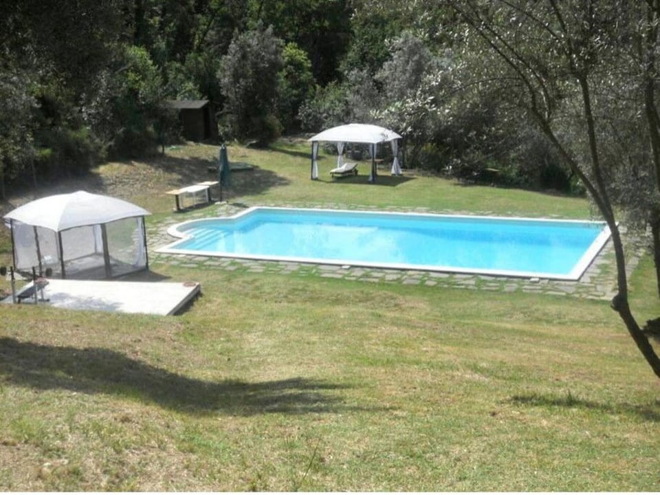 Property building, Facade/entrance, Spring, People, Activities, Summer, Garden, Balcony/Terrace, Spa and wellness centre/facilities, Other