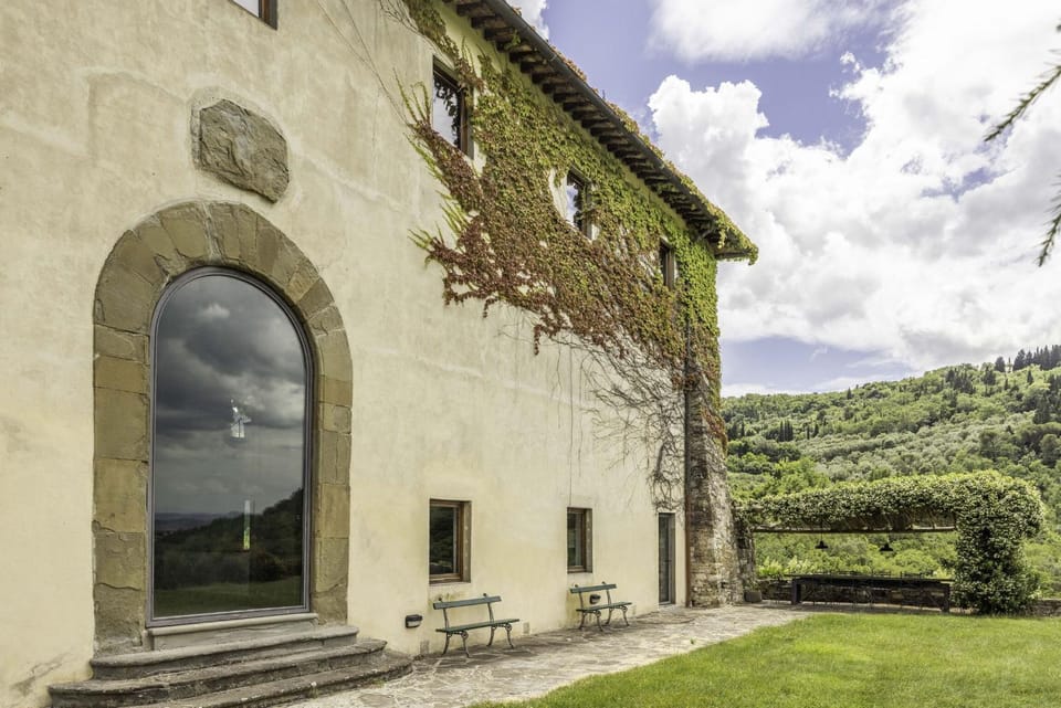 Property building, Facade/entrance, Spring, People, Activities, Summer, Garden, Balcony/Terrace, Spa and wellness centre/facilities, Other