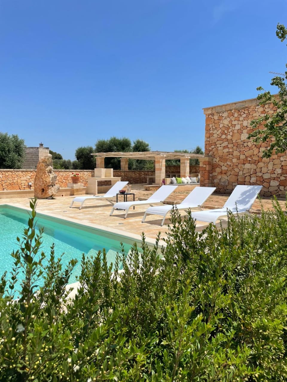 Property building, Garden, Garden, Pool view, Swimming pool