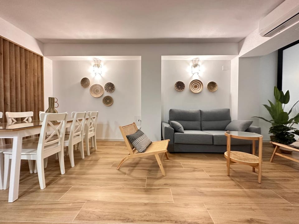 Valencia & Suites Ayora Apartment in Valencia