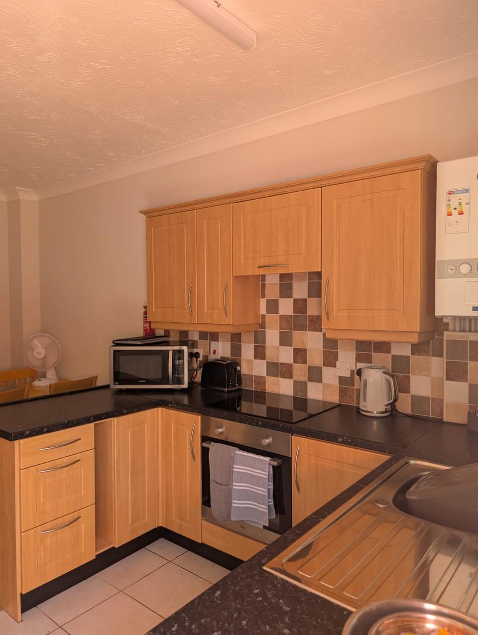 2 bedroom house Admiral Court House in England