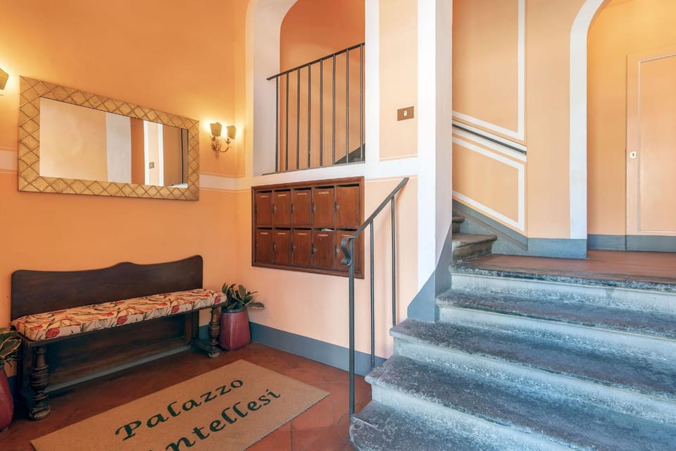 Palazzo Delle Croci Apartment in Florence
