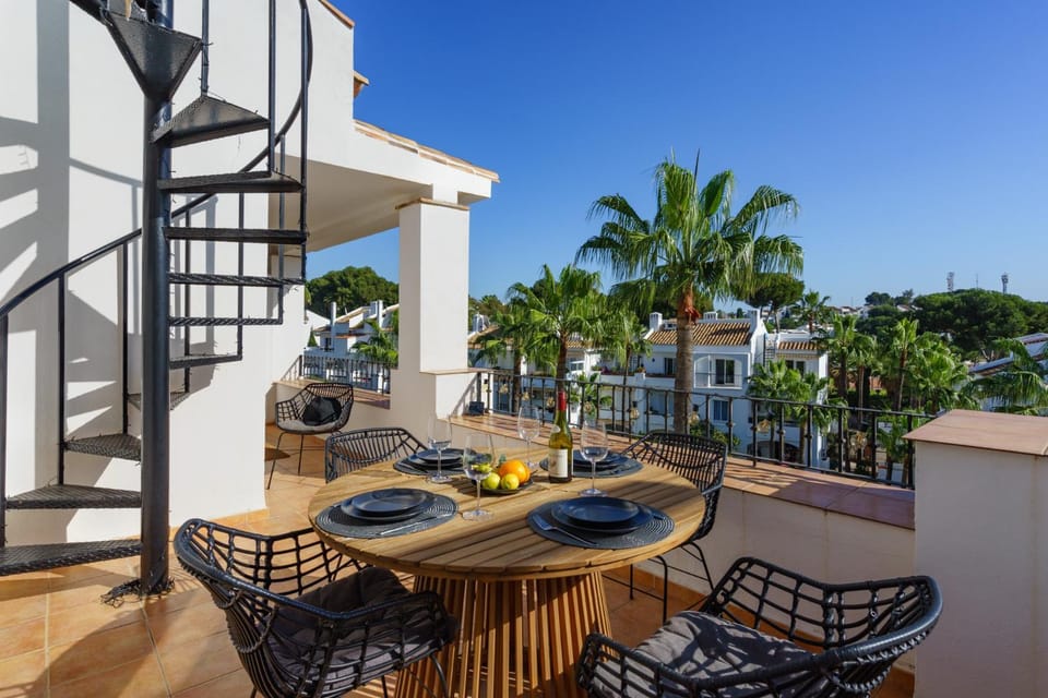 Balcony/Terrace, Dining area