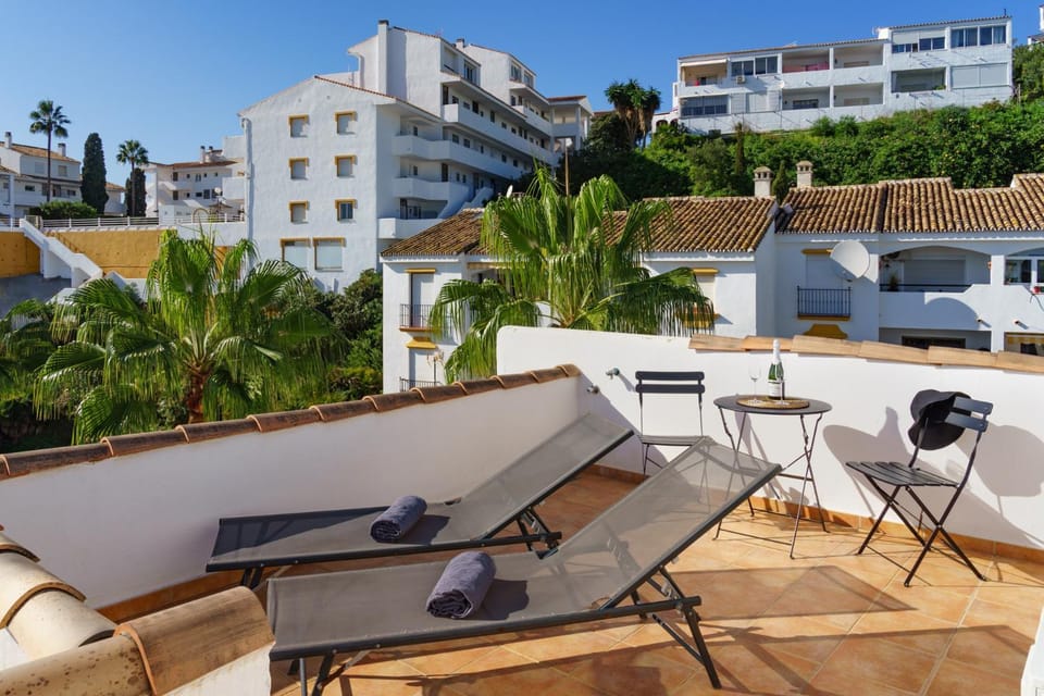 Balcony/Terrace, Living room, Seating area, sunbed