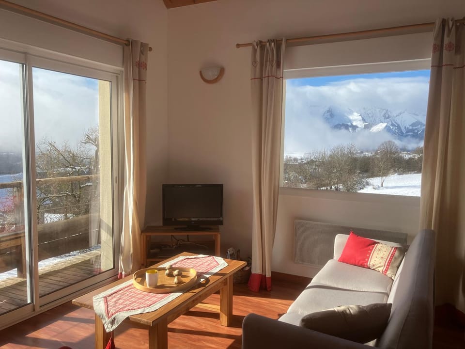 Maison ambiance chalet House in Provence-Alpes-Côte d'Azur