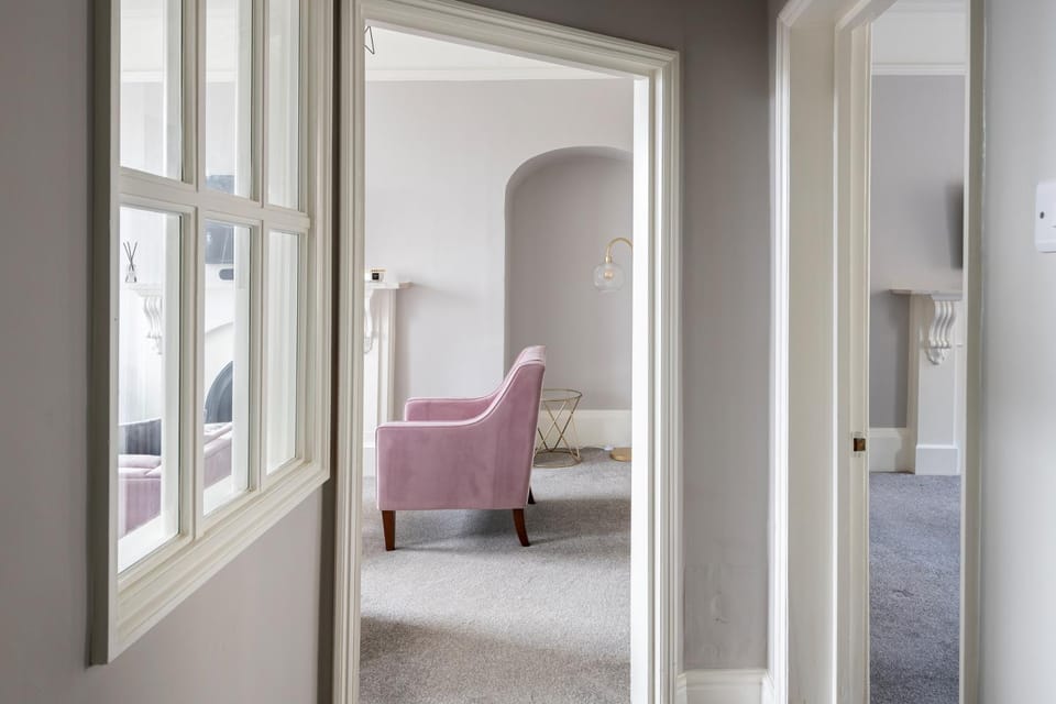Luxury Georgian Escape, Central Apartment in Bath