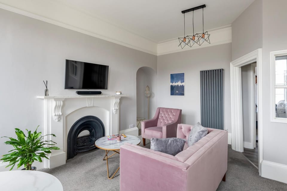 Luxury Georgian Escape, Central Apartment in Bath