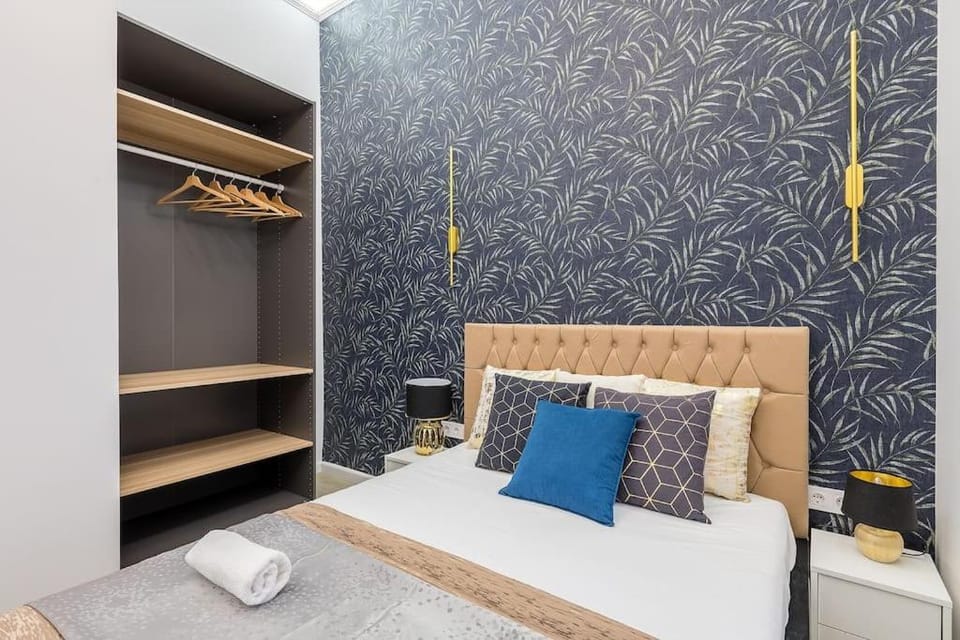Deluxe Central Budapest Retreat - Free Parking Apartment in Budapest