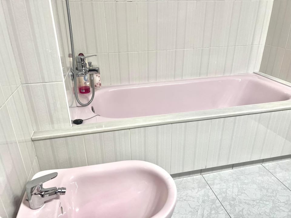 Bathroom, Bath