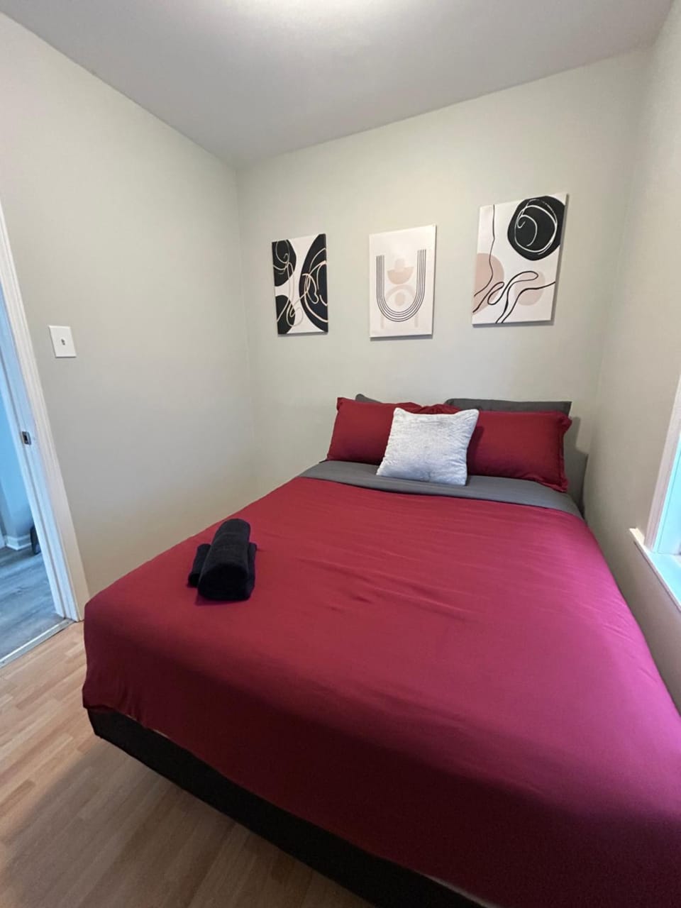 Chic City Escape Apartment in Berwyn