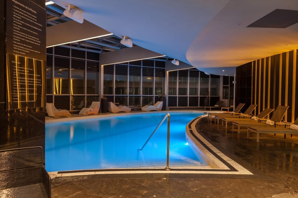 Swimming pool, Swimming pool