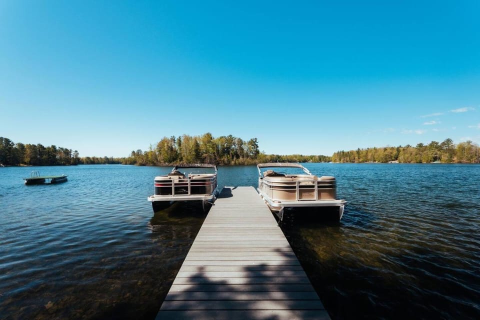 Fishing-Spider Lake-Pontoon Rental-Family Friendly House in Spider Lake