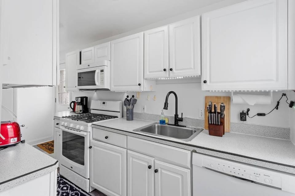 5BR 3BA Family Retreat 2 Blocks from Beach House in Ventnor City