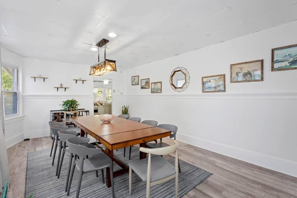 5BR 3BA Family Retreat 2 Blocks from Beach House in Ventnor City