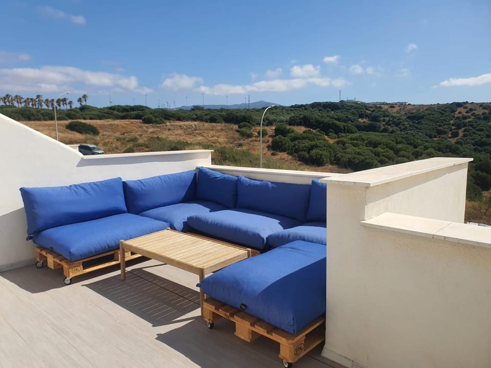 Stunning views, terrace, pool, WIFI & near centre Apartment in Tarifa