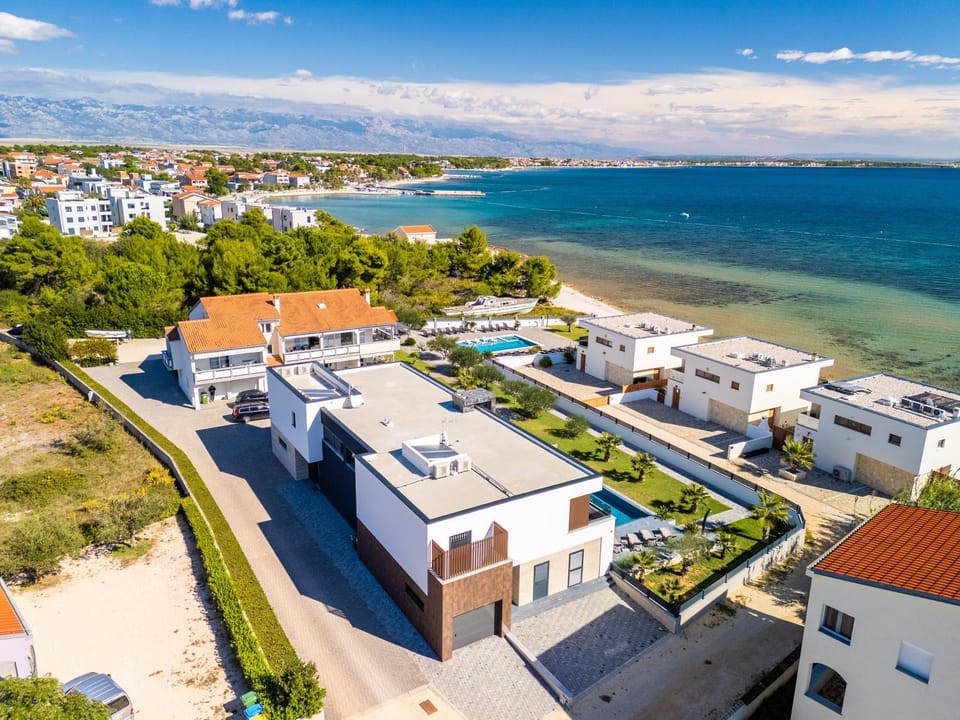 Property building, Beach, Swimming pool