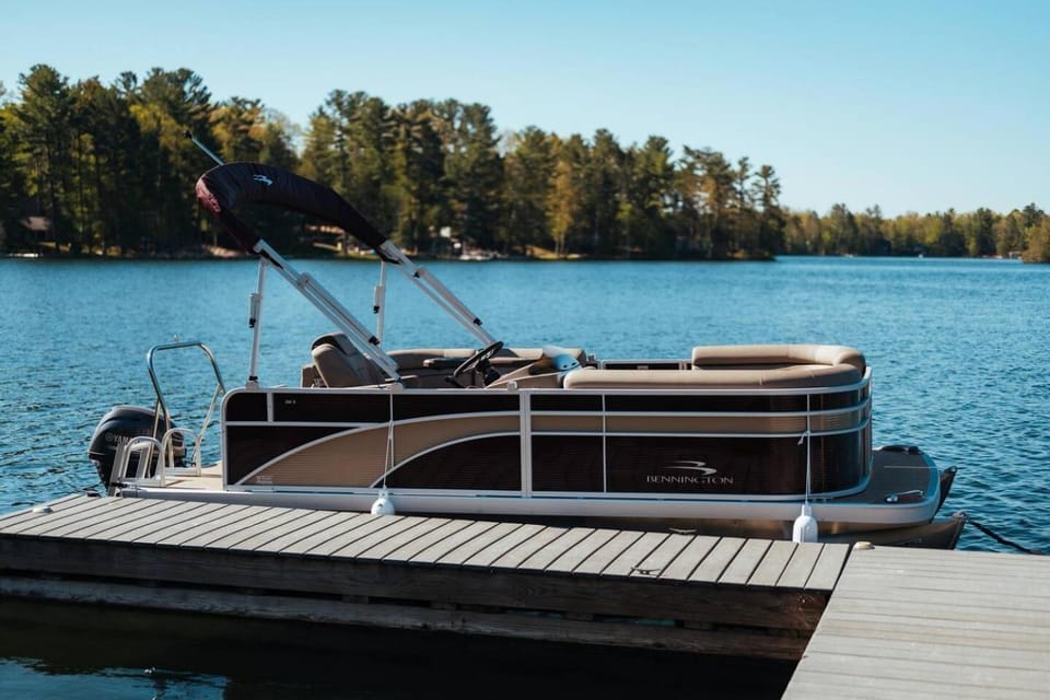 TC Lake Stay-Pontoon & SUP Rentals-King Room! House in Spider Lake