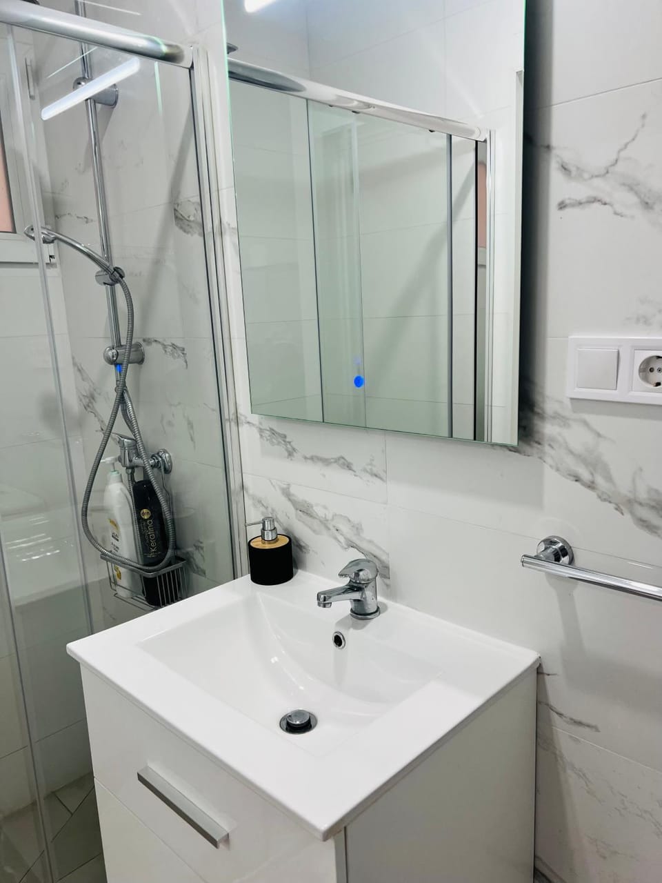 Shower, Bathroom