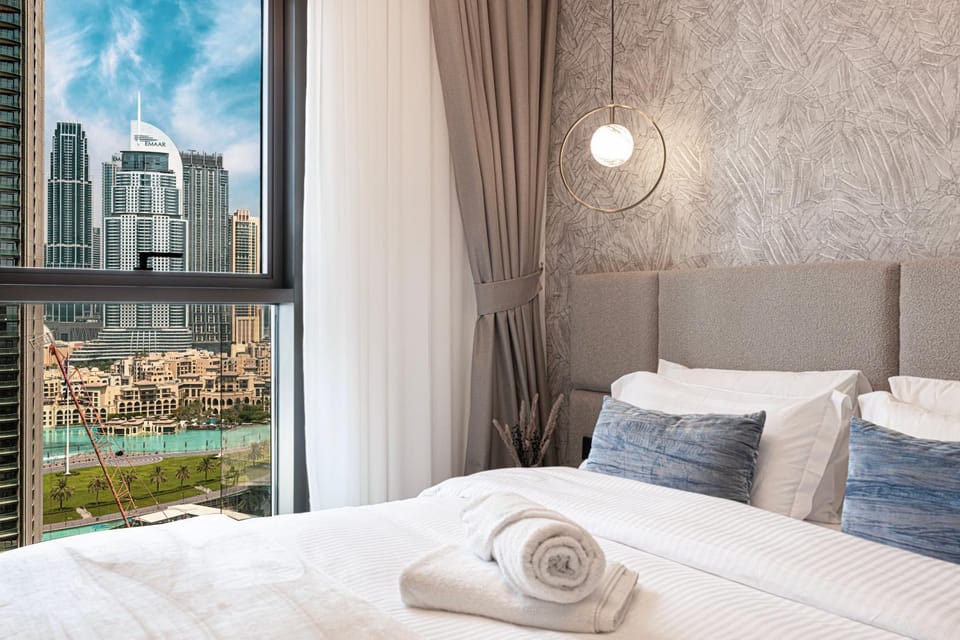 Bed, Bedroom, City view, towels