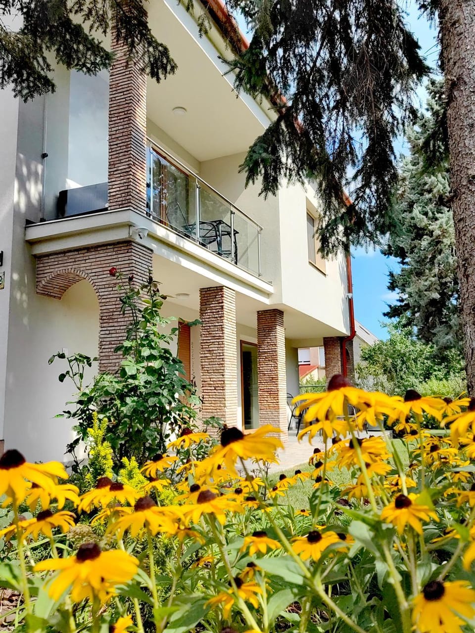 View (from property/room), Balcony/Terrace, Garden view, Inner courtyard view