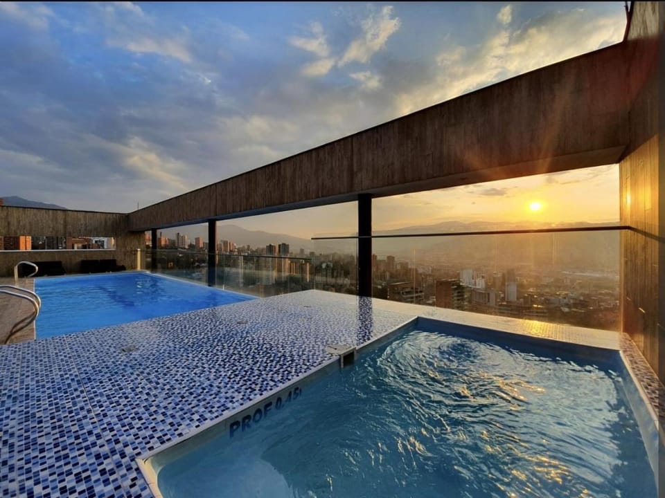 Pool view, Swimming pool