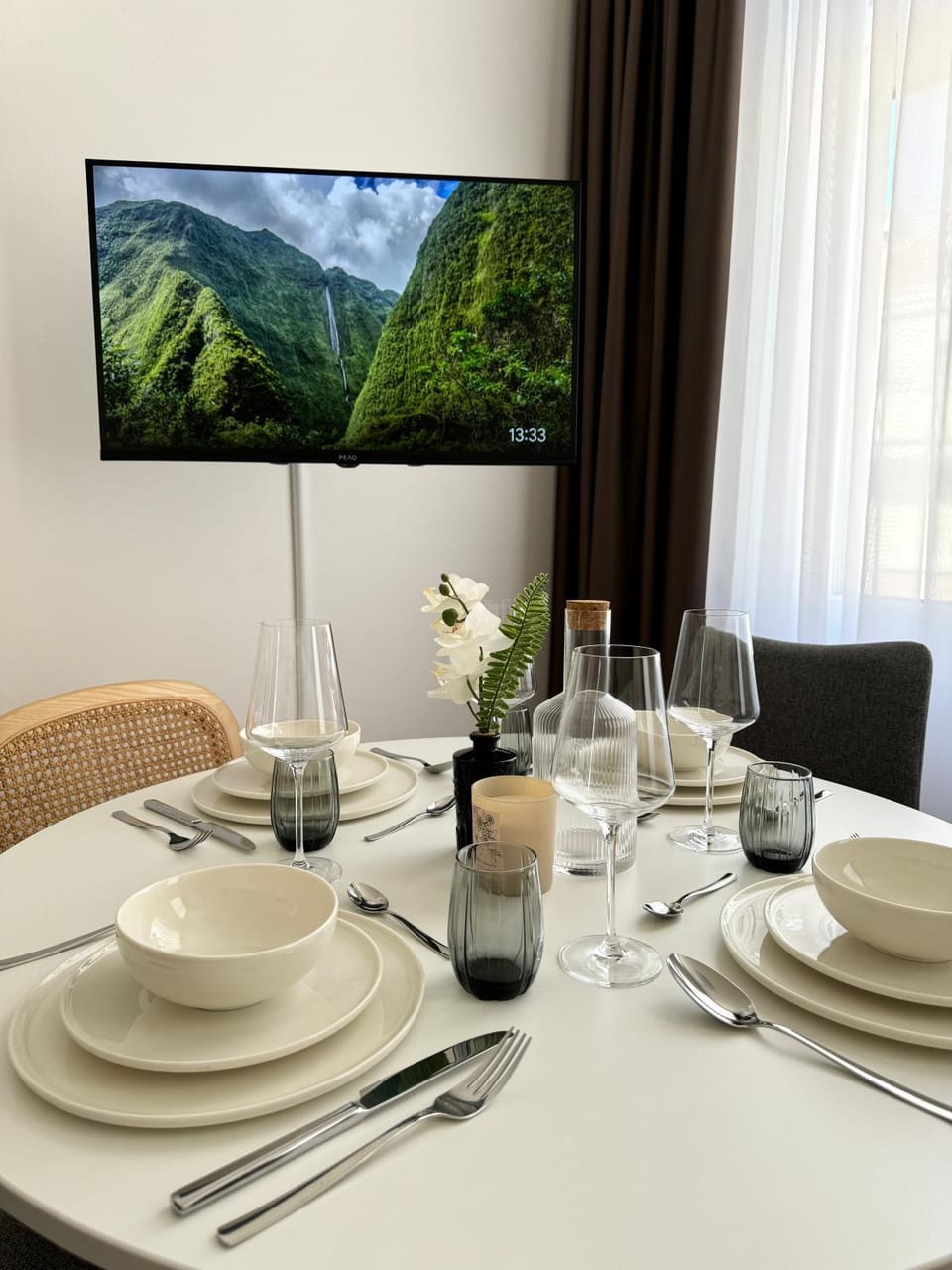 TV and multimedia, Living room, Dining area