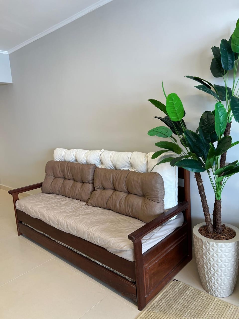 Bed, Living room